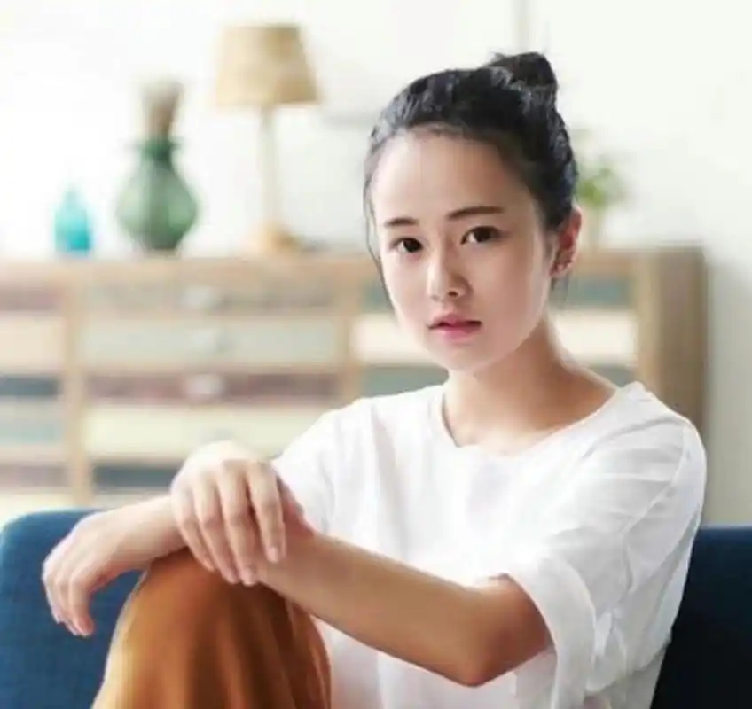 白鹿模特旧照曝光,稚嫩年少 你觉得和现在样子变化大吗#明星#