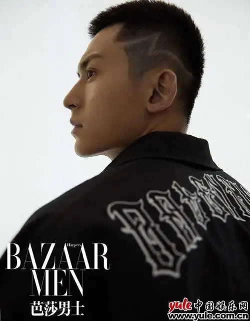 张哲瀚芭莎男士大片释出完美侧颜杀散发时尚魅力