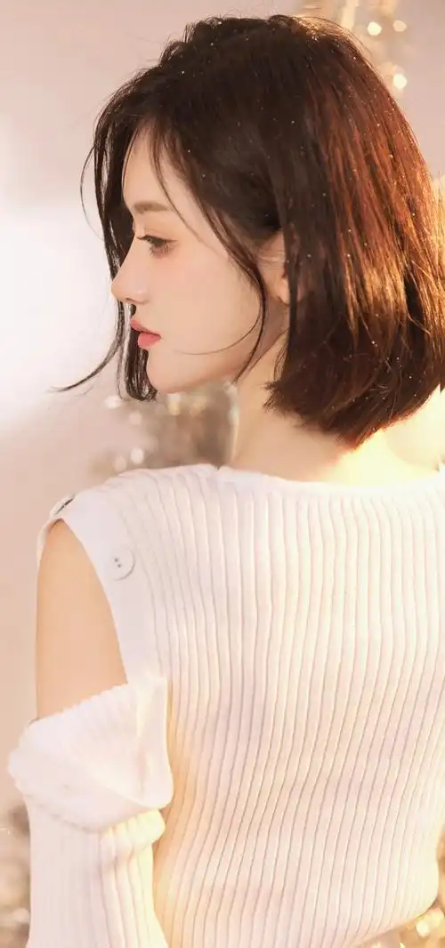 高清壁纸短发清纯女神