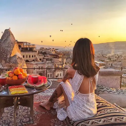 ins超火泰国土耳其挂脖露背蕾丝开叉连衣裙普吉岛海边度假沙滩裙