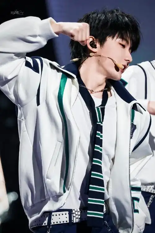 马嘉祺·{2024}舞台·领带:0798@时代少年团队长-马嘉祺mjq.