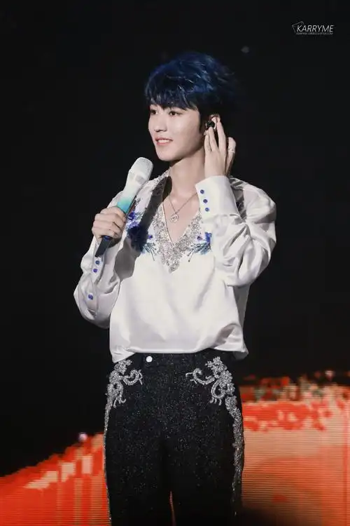 陪王俊凯奔赴每一个十年##王俊凯新歌回望