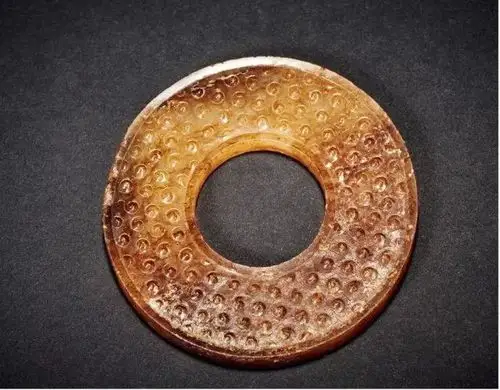 细品馆藏古玉46种沁色之妙