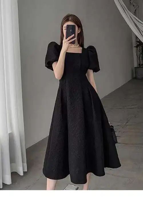 裙子女夏2021新款大码女装胖妹妹法式复古优雅方领初恋白色连衣裙