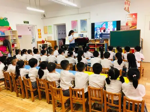 陕西师范大学金泰丝路花城幼儿园——大三班