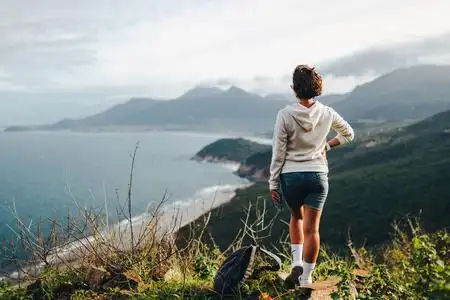 面朝大海的椅子图片