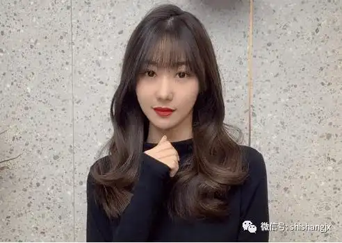 少女系波浪卷长发,浪漫优雅不显老,20岁女生你心动了吗?_发型