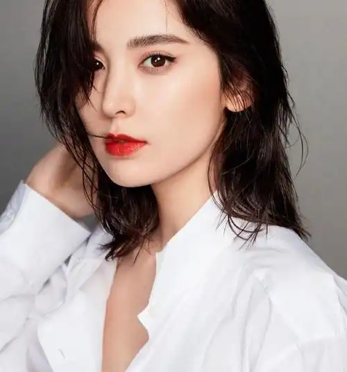 最美小姐姐,邻家女孩古力娜扎最美写真!