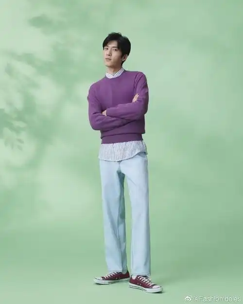 井柏然春季清爽穿搭