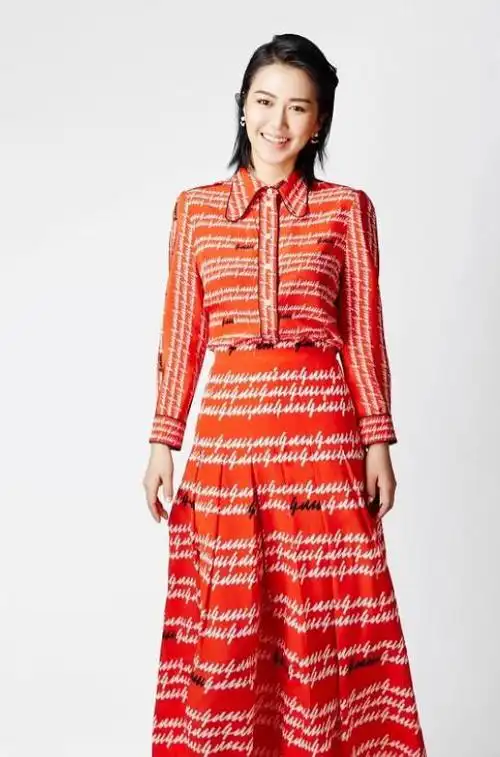 娶到"摇滚女神"谭维维,生下一双儿女,陈亦飞的生活幸福吗?