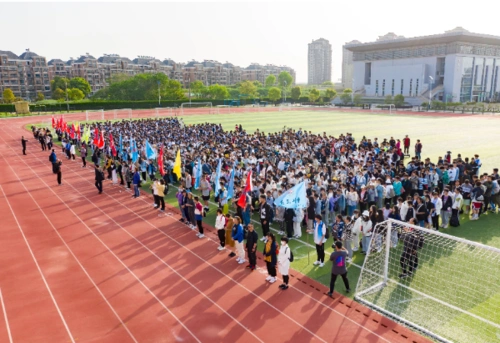 小海中学开启寻访红色足迹砺炼方正意志远足研学之旅