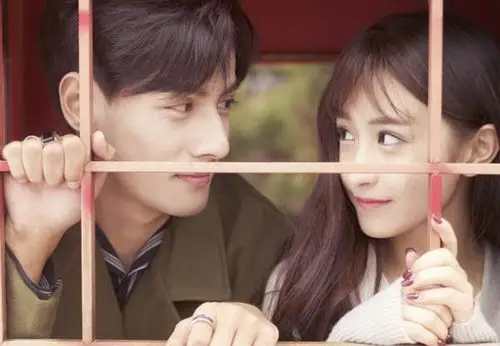 朱圣祎总裁在上剧照曝光 上演现代版灰姑娘逆袭记