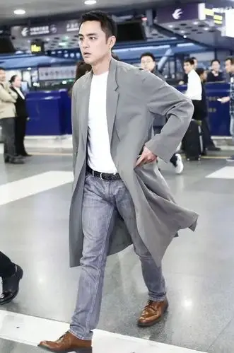 男明星张艺兴吴磊小鬼pick最会穿的小哥哥