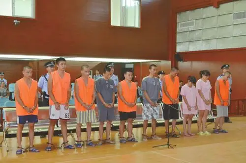 10人被判刑 最重12年