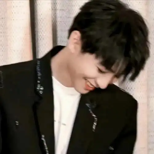 王俊凯323032333635头像更新啦