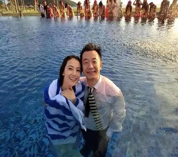 黄海波,8年后近况:满脸胡渣尽显沧桑|莫小棋|张萌|海清|高圆圆_网易