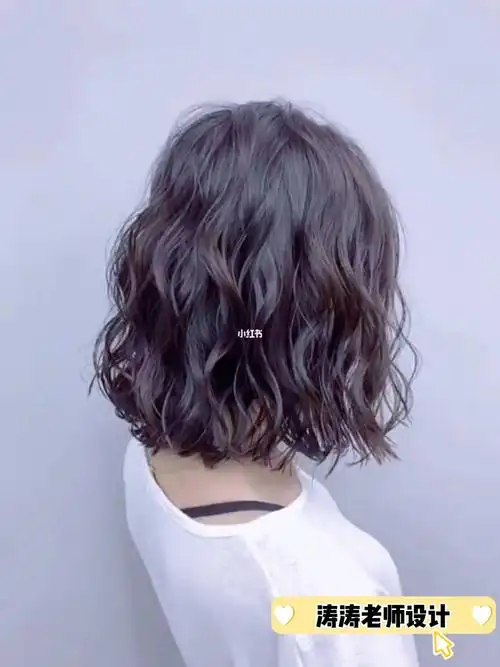 显发量的复古卷发显脸小短发烫发短发发型北京短发短发烫发北京美发