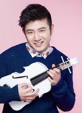 高晓攀帅气写真 被赞高颜值小鲜肉