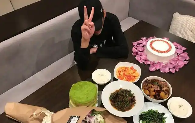 鹿晗家里长这样来看看这几位明星谁家装的更豪华