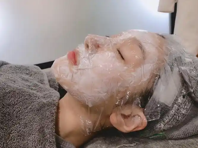 整形医院内部购出皮肤管理年卡 原价4980全年不限次数美白补水护理,现