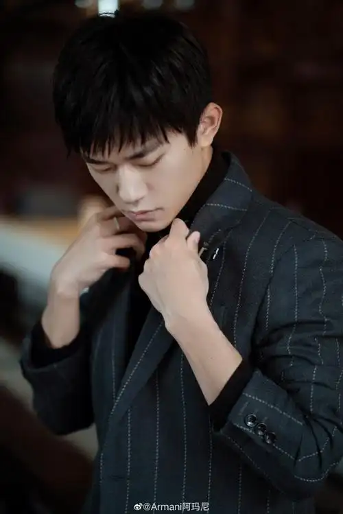 emporio armani全球代言人易烊千玺#,实力演绎#emporio armani#2000