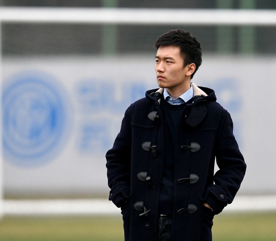 张康阳在常青藤盟校宾夕法尼亚大学沃顿商学院毕业之后,曾在多个