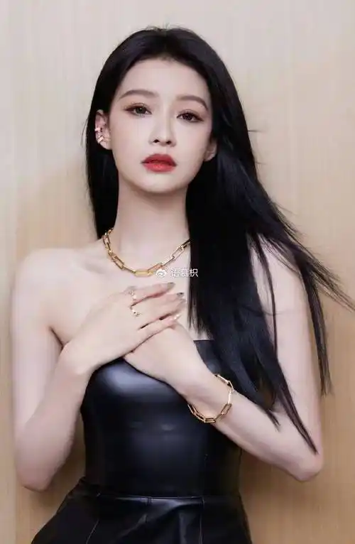 孙怡找董子健复婚?于正暗恋朱一龙?雷佳音隐形