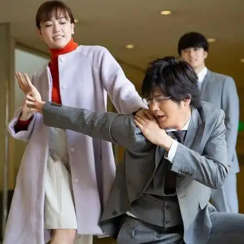 现在的日本偶像剧都这么恐怖了吗?什么人都能当男主了?