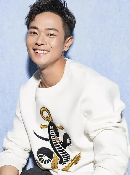 《丁宝桢》主演曹骏:曾是红极一时的童星,如今却为爱独行