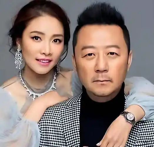 李燃:嫁大17岁的郭涛,放弃自己事业,幸福背后有笑也有泪