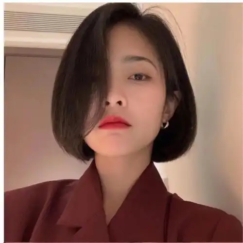 经典短发不烫不染只靠剪的短发颜值撑起