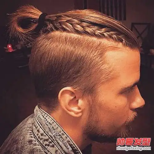 帅帅的男生扎辫子发型 扎辫子男人图片(4)