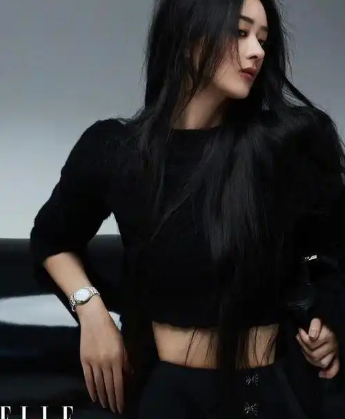 赵丽颖侧颜曝光,揭秘其完美"鼻型"!