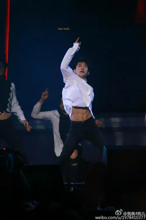 易烊千玺.就这么变了迷妹.