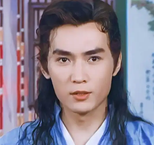 在焦恩俊公开和黄宛林的婚姻时,他正在处于事业的巅峰期