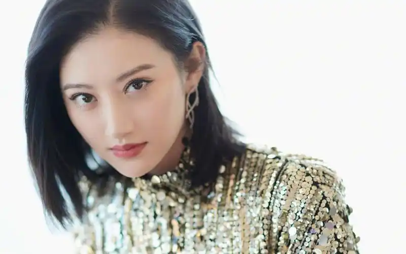 景甜,1988年7月21日生于陕西西安市,中国内地女演员,毕业于北京电影