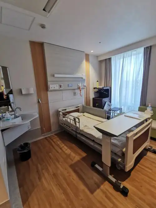 横滨市民医院剖腹产入院