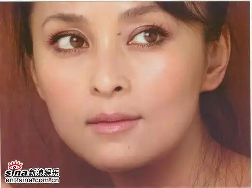 资料图片演员何音精彩写真7