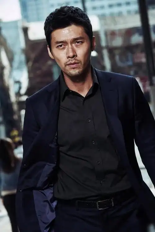 回顾玄彬在电影共助饰演的刑警比李正赫还man