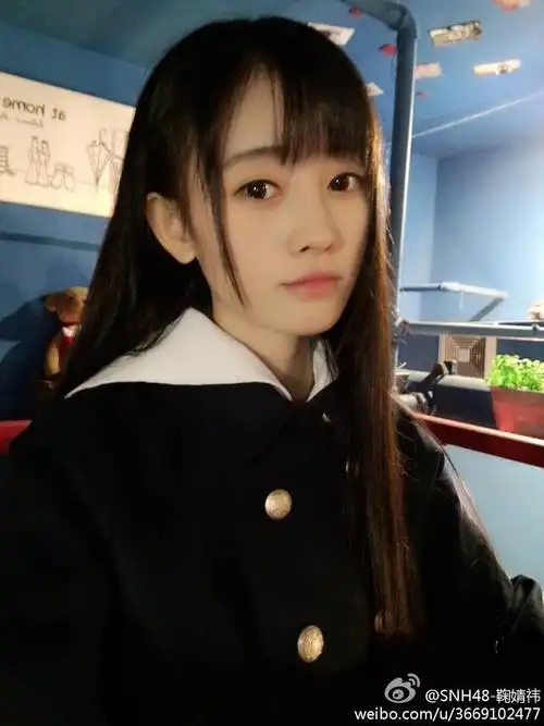 三七分齐刘海,颜值爆表