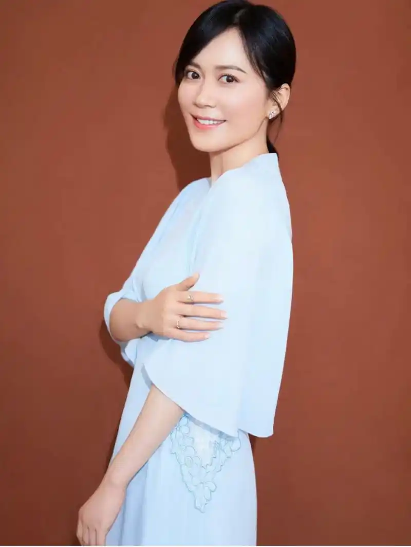 姨圈天花板,45位70后女演员大盘点(一) 16615俞飞鸿,71年,浙江