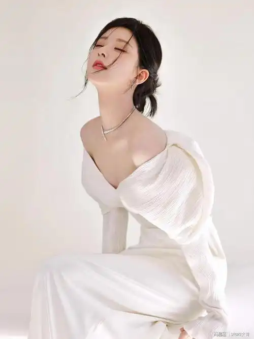 赵露思元宵大片一个白白的糯米团子可爱又漂亮