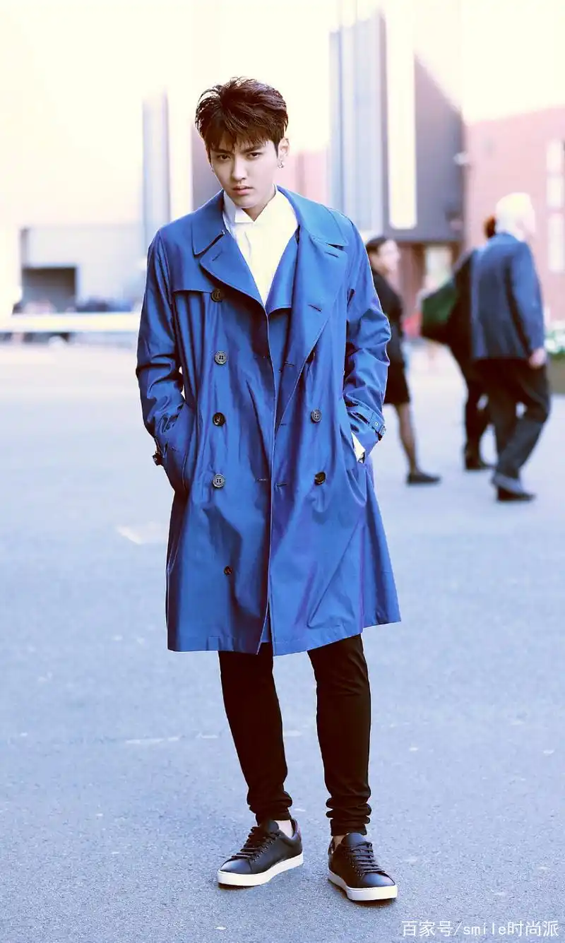 吴亦凡实力帅气穿搭新潮,你从第几套开始心动?