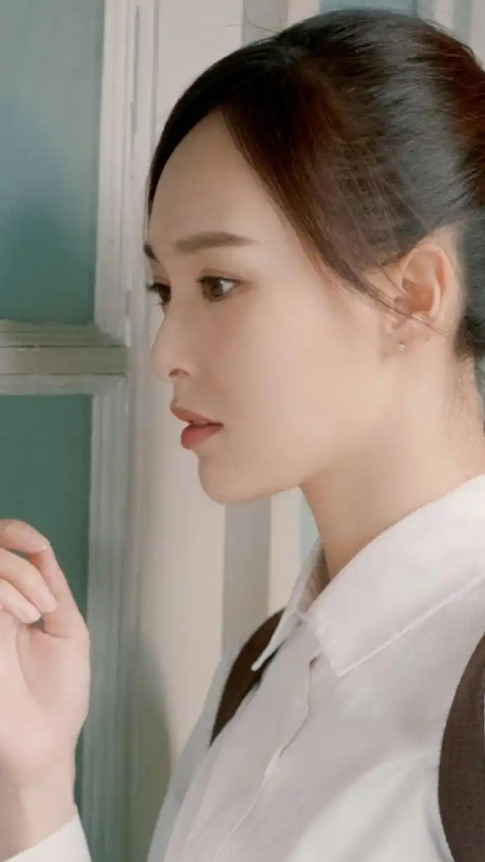 唐嫣超话精美壁纸:笑容超甜的!看到让人心情好