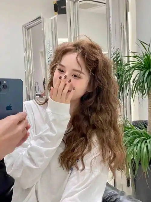 2021流行满头烫精选50款