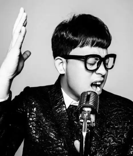 图中国好声音第二季金润吉夺哈林组冠军携手阿牛登跨年演唱会