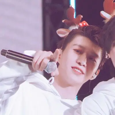 范丞丞黄明昊情头/by林九