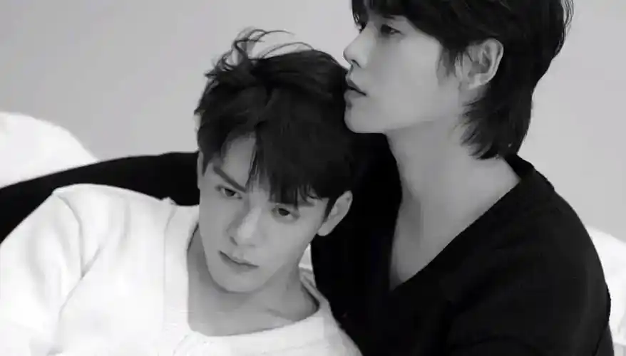 肖宇梁和曾舜晞因为《终极笔记》吸了很多cp粉,两人的粉丝名叫做"宇日