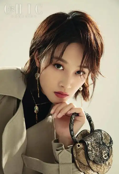 国色美女性感明星蓝盈莹高清美图集