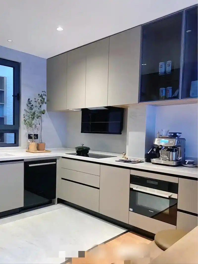 小清新的橱柜图片走一波#厨房效果图#现在轻奢  - 抖音